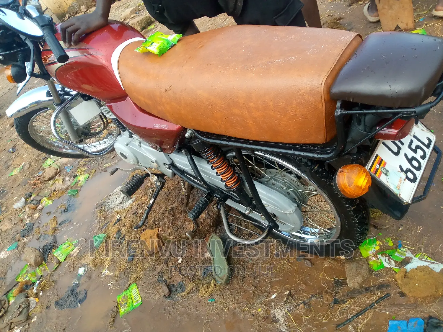Bajaj Boxer 100 2019 Red