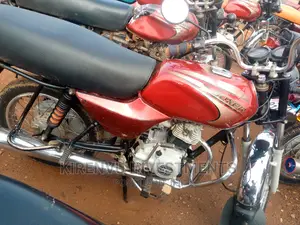 Bajaj Boxer BM100ES 2017 Red