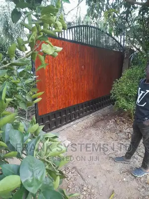 Mahogany Metallic Gate