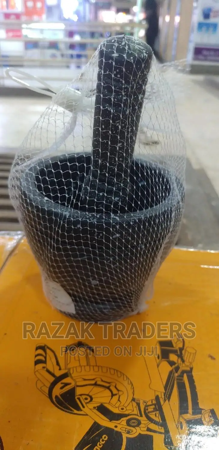 Granite Garlic Grinder With Pestle