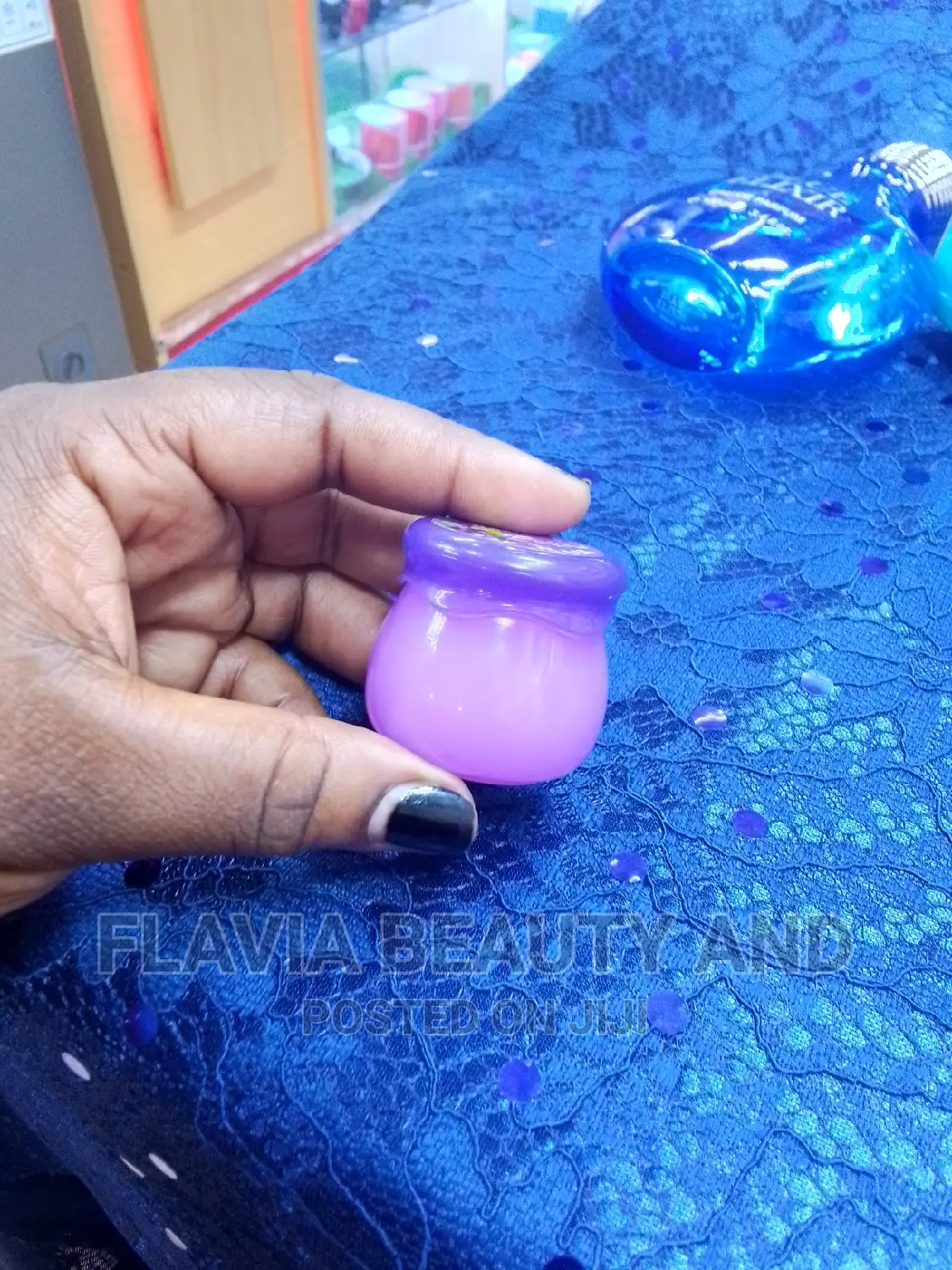 USHAS Grape Lip Mask