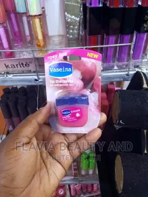 Vaseline Lip Therapy