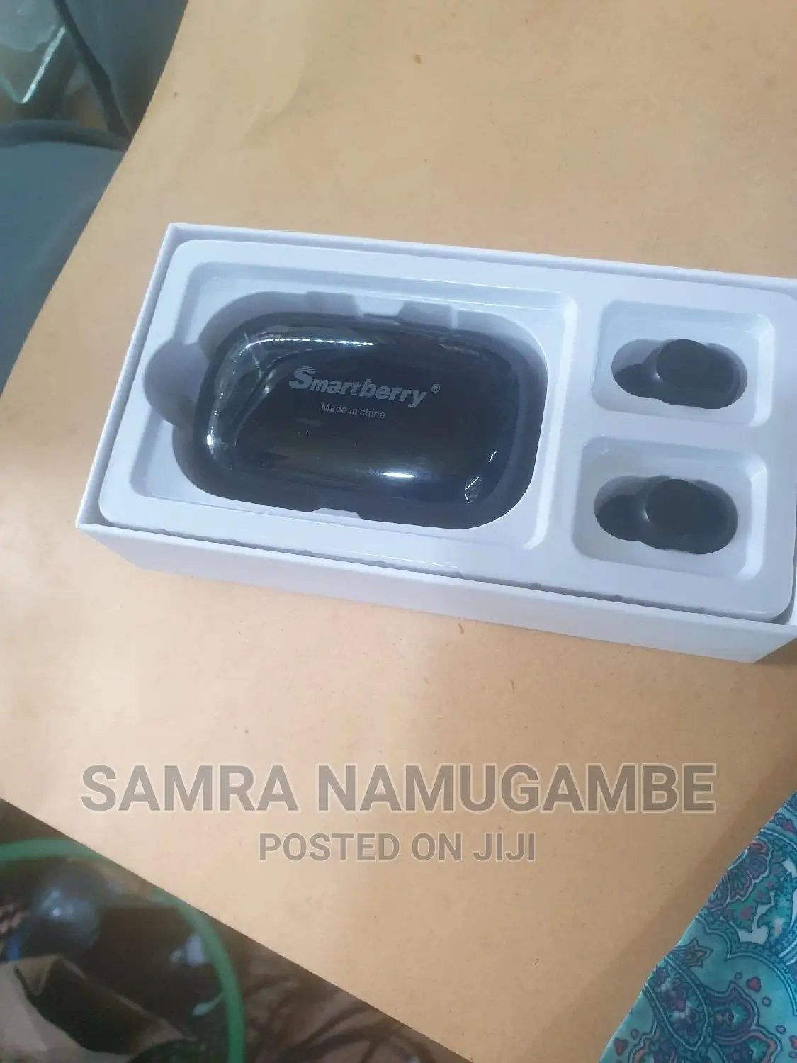HB20 Earpods