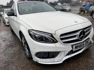 Mercedes-Benz C220 2015 White