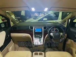 Toyota Alphard 2012 Silver