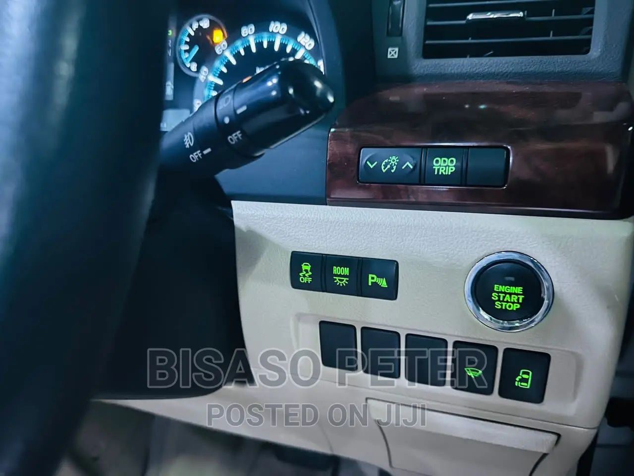 Toyota Alphard 2012 Silver