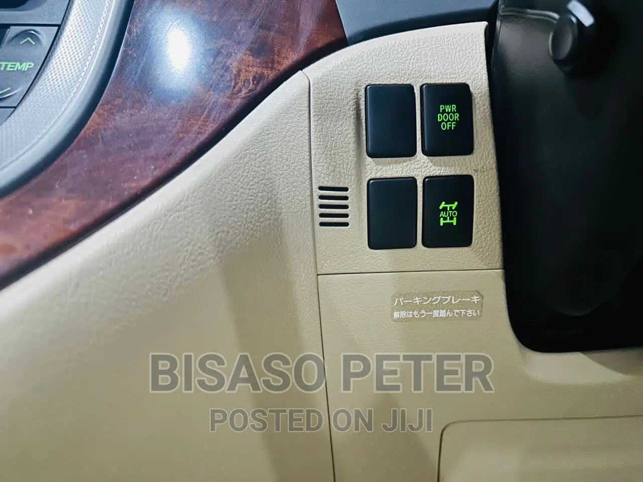 Toyota Alphard 2012 Silver