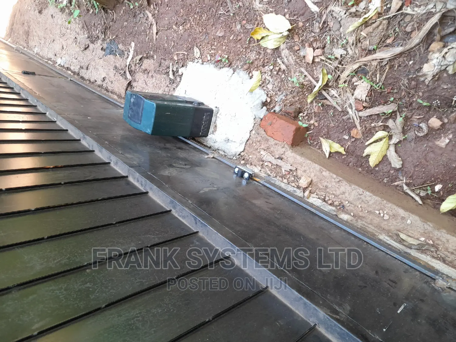 Sliding Gate System, Centurion Brand.