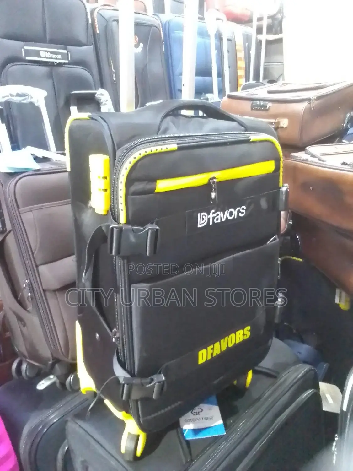 Dfavours Suitcases