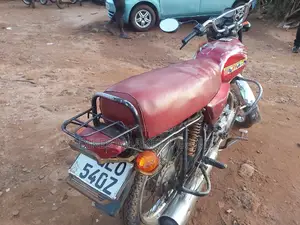 Bajaj Boxer 100 2018 Red