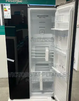 Hisense 670liters Refrigerator Side by Side Wt Mirror Finish