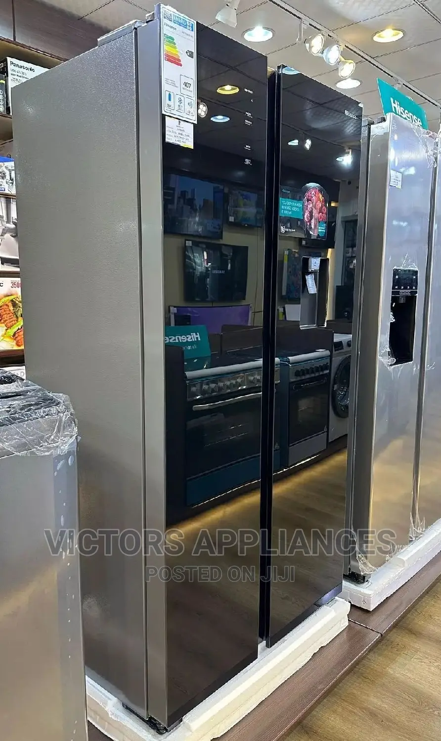 Hisense 670 Litres Side by Side High End Refrigerator