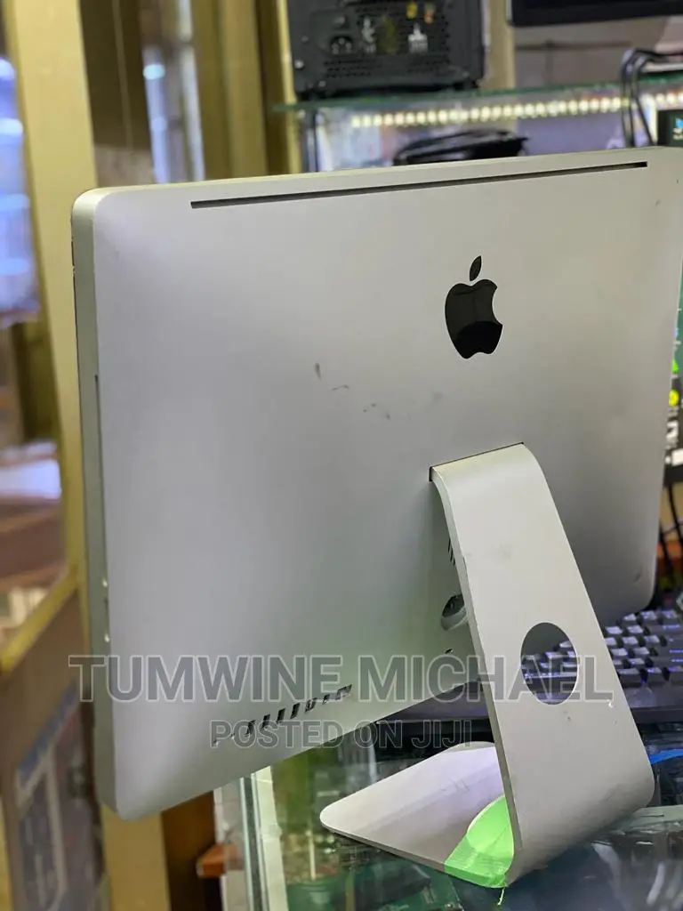 Desktop Computer Apple iMac 4GB Intel Core 2 Duo SSD 500GB