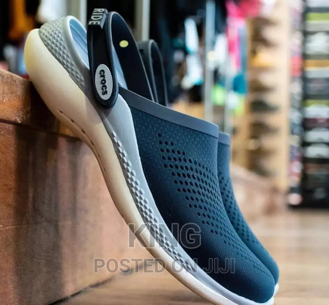 Crocs Retro