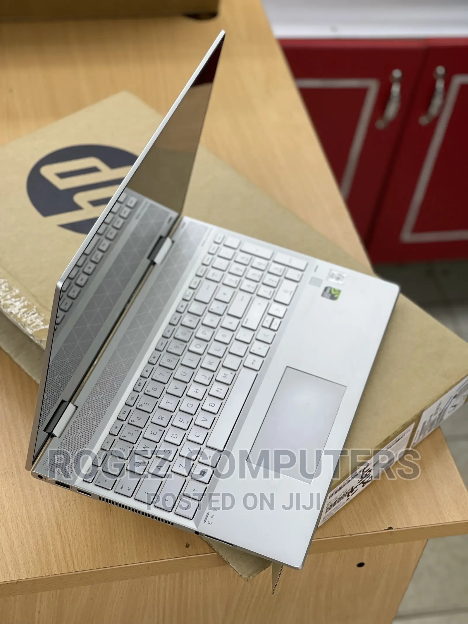 New Laptop HP Envy X360 15-Cp0013nr 16GB Intel Core I5 SSD 512GB