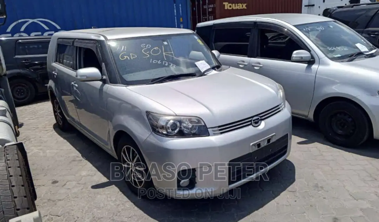 Toyota Corolla Rumion 2009 Silver