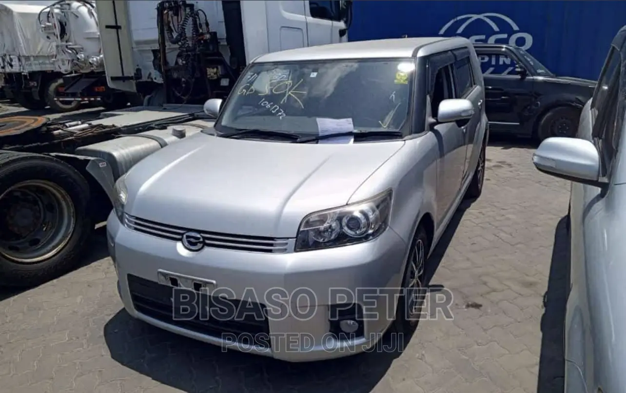 Toyota Corolla Rumion 2009 Silver