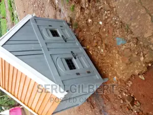 Waaa Dog House