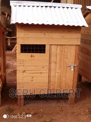 Uyf Nice Dog House