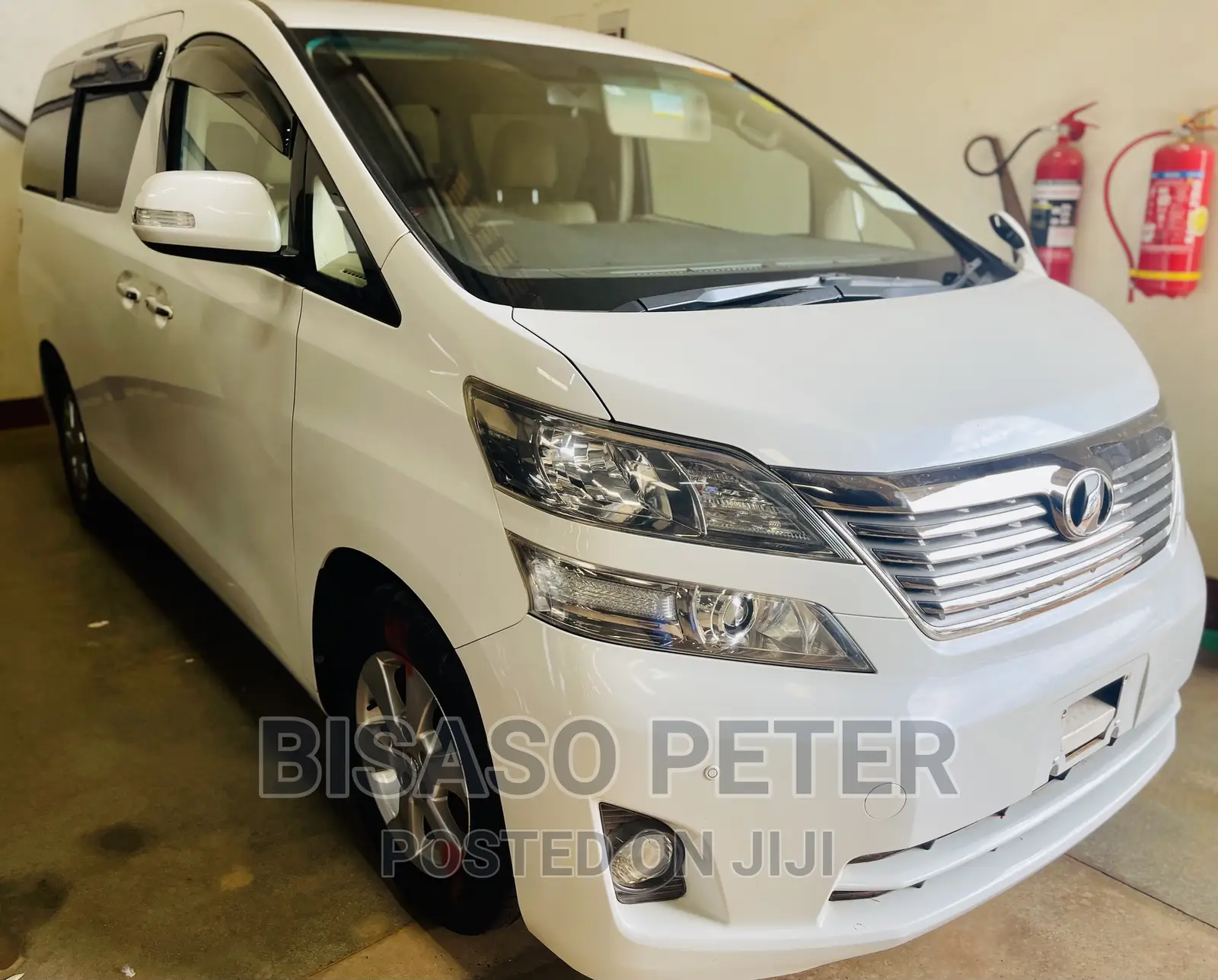 Toyota Vellfire 2009 White