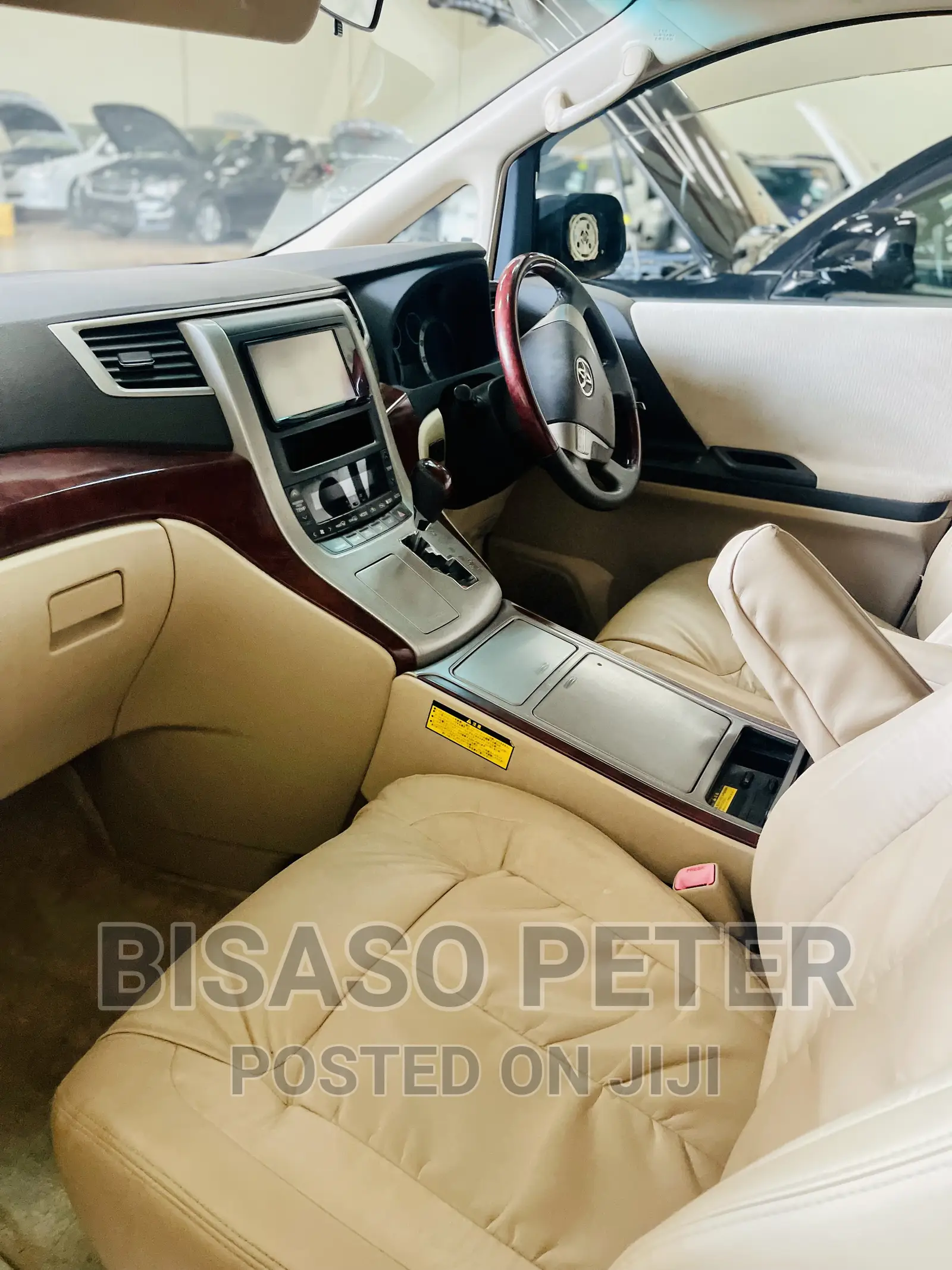 Toyota Vellfire 2009 White