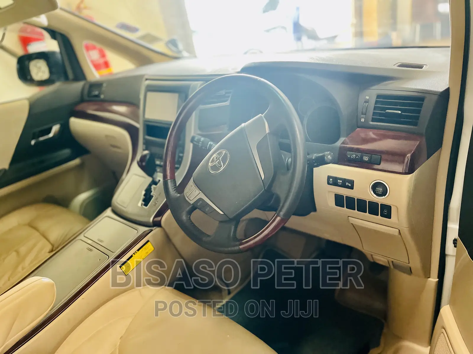 Toyota Vellfire 2009 White