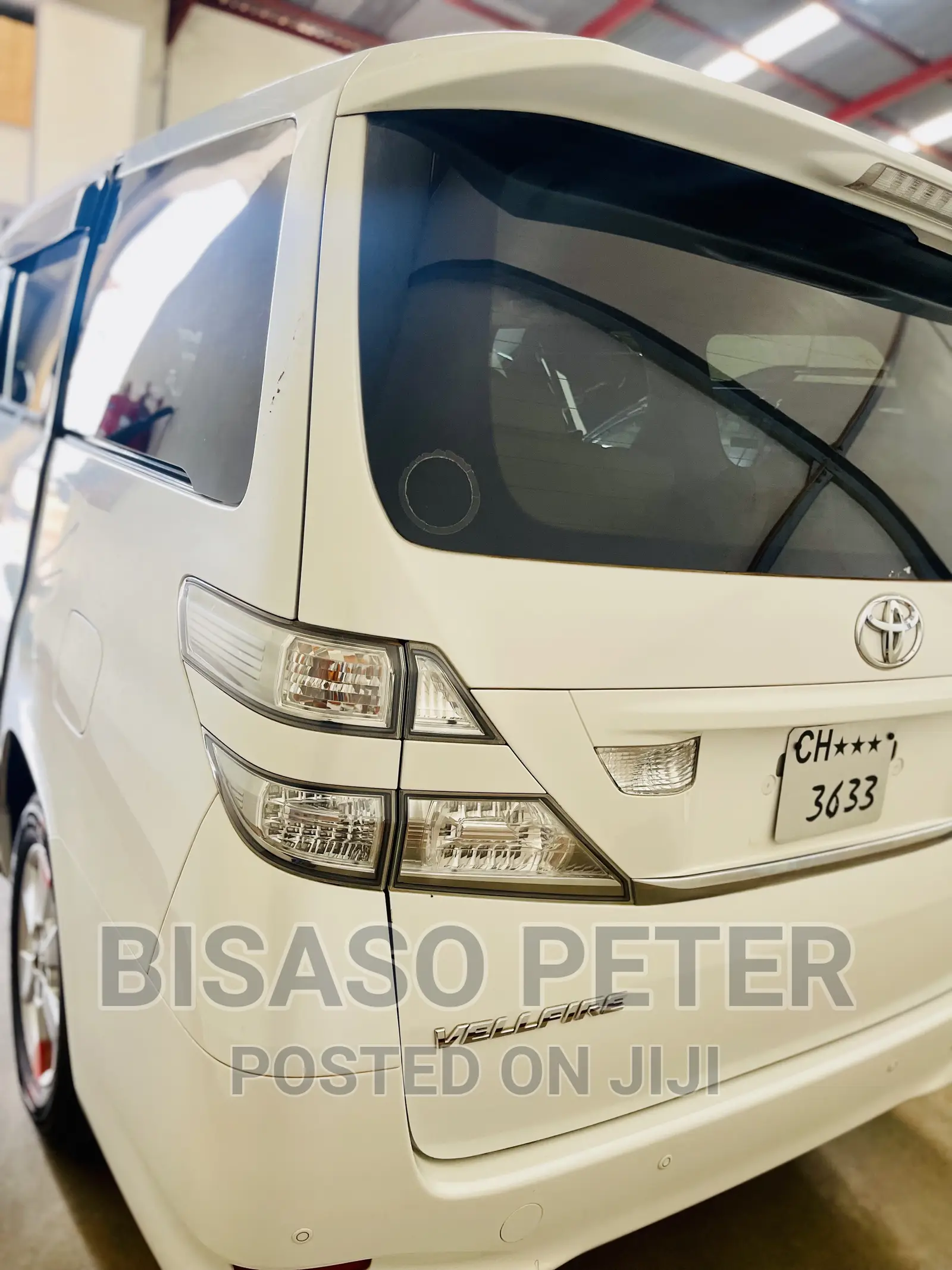 Toyota Vellfire 2009 White