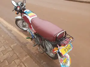 Bajaj Boxer 100 2007 Red