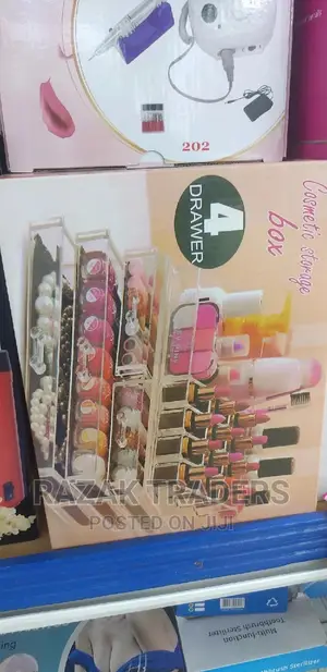Cosmetics Storage Organizer/Make Up Organizer