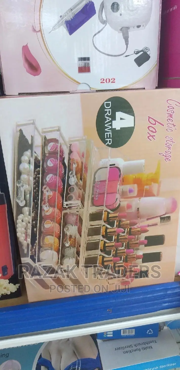 Cosmetics Storage Organizer/Make Up Organizer