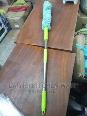 Twist Mop Keeps Hands Dry and Clean No Need to Get Wet