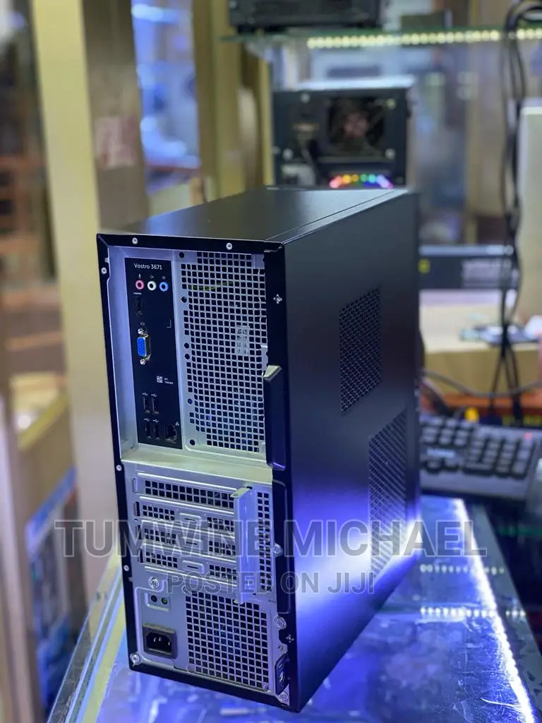 Desktop Computer Dell Vostro 3900 8GB Intel Core I7 HDD 1T