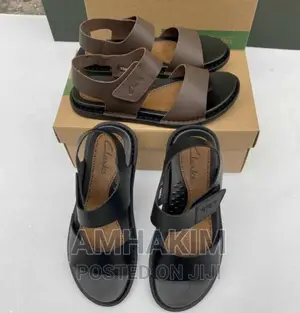 New Clarks Opens in Stock