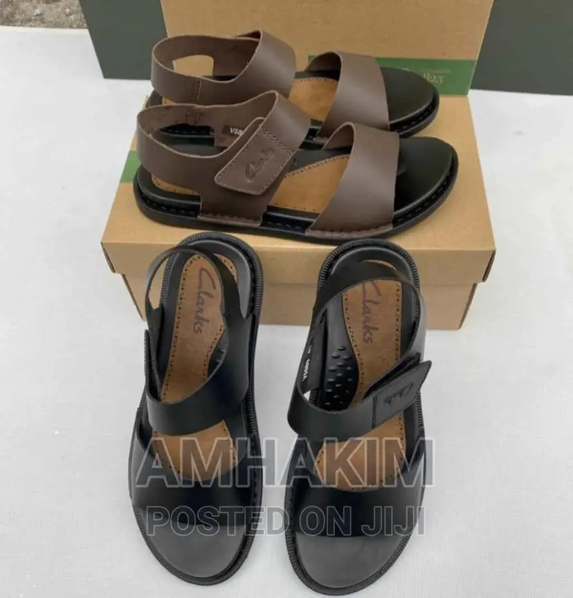New Clarks Opens in Stock
