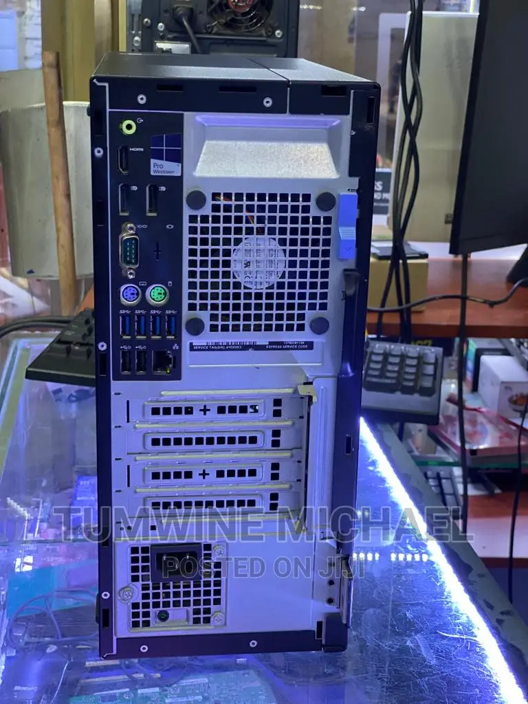 Desktop Computer Dell OptiPlex 5050 4GB Intel Core I5 HDD 500GB