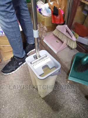 Kit Flat Mop With Bucket Both Wet and Dry