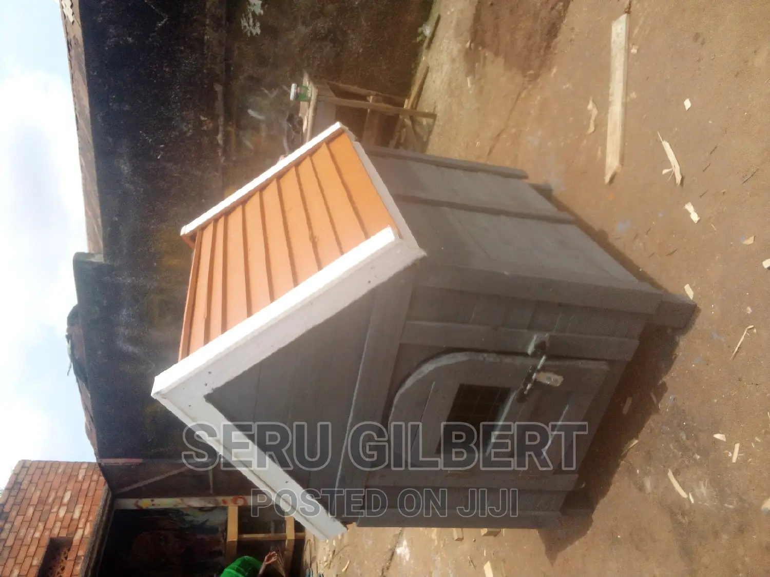 Wesi Dog House Available