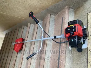 Grass Cutting Machine