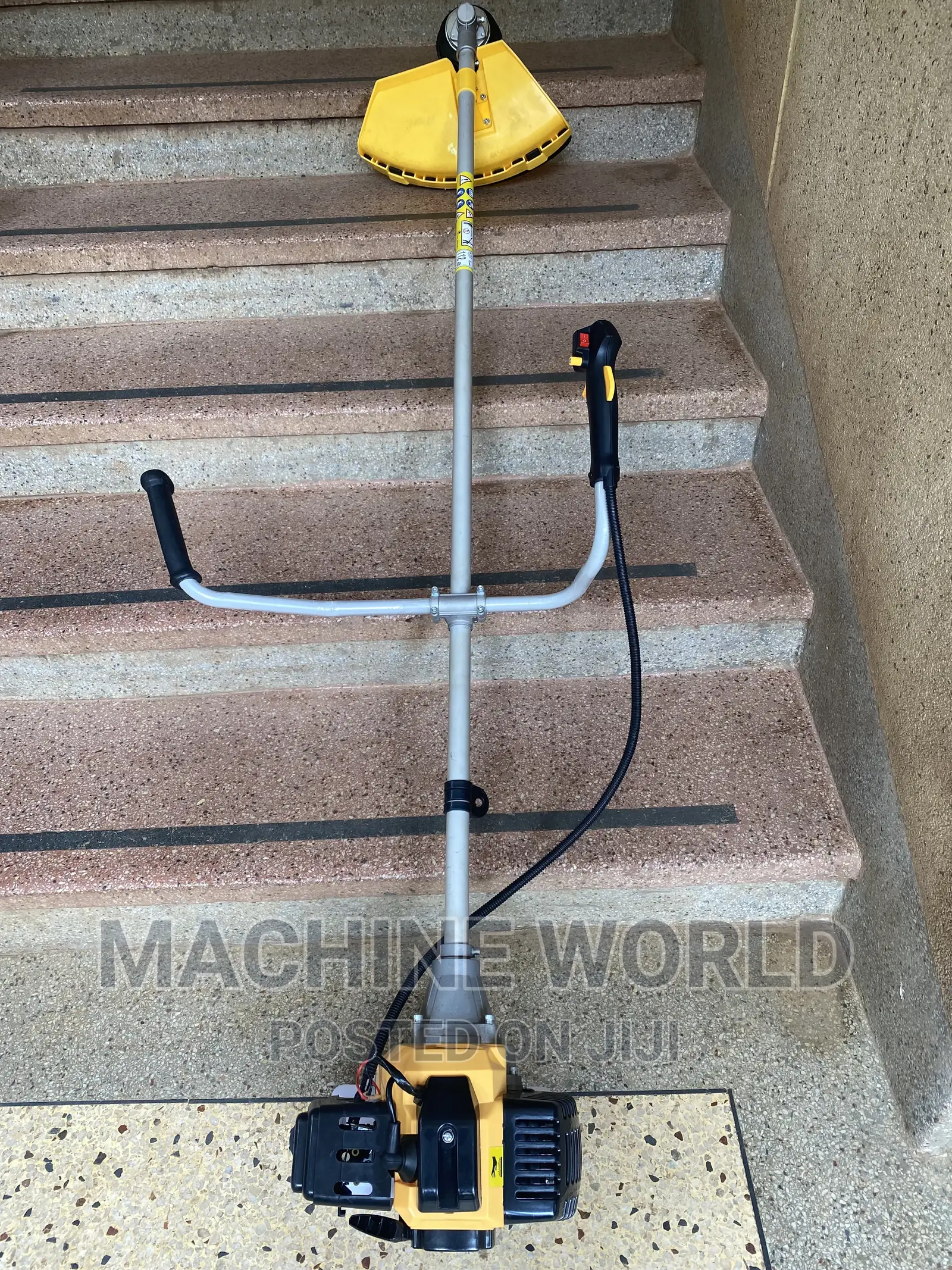 Grass Cutting Machine
