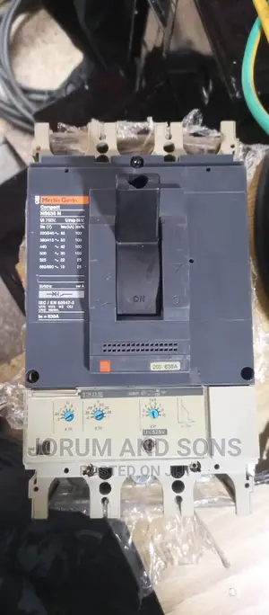 McCb Breaker 300A