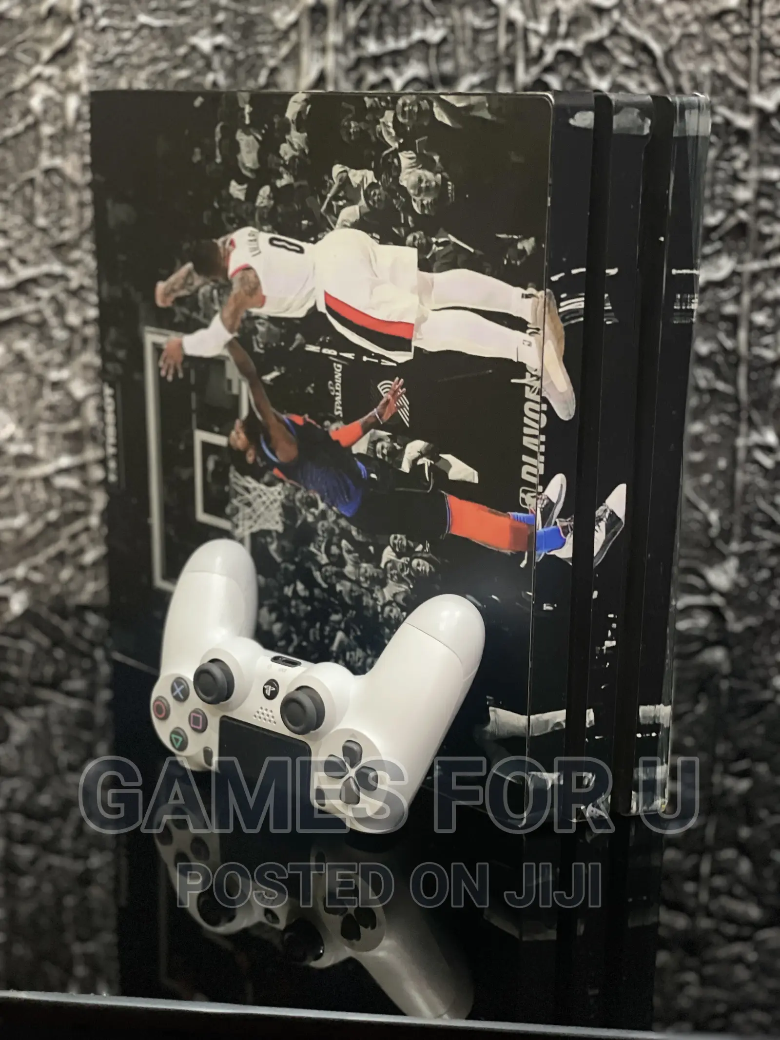 Used Customised Ps4 Pro, 1pad