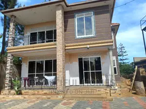 Furnished 5bdrm House in Kansanga Kiwafu, Makindye for sale