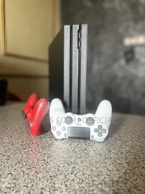 Ps4 PRO Black Console Set