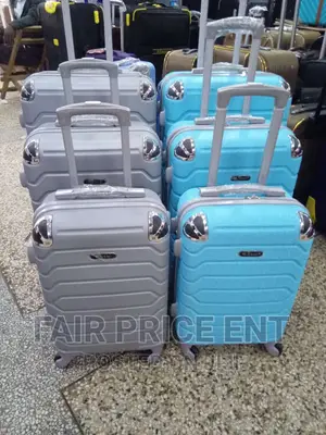 Classy Original Plastic Suitcases. Full Set.( Green)