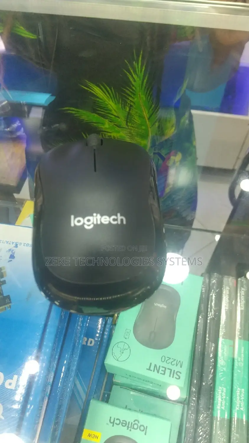 Logitech Mouse M220