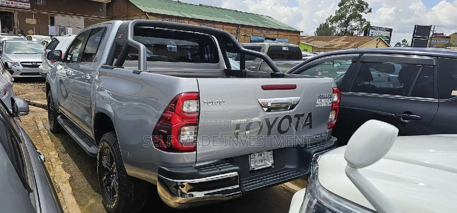 Toyota Hilux 2018 Silver