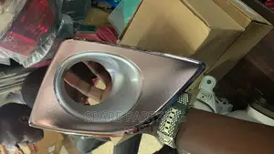 Toyota Premio 2010 - 2015 Spotlight Cover