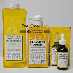 MEDIX 5.5 Vitamin C E Turmeric Brightening Skin Products