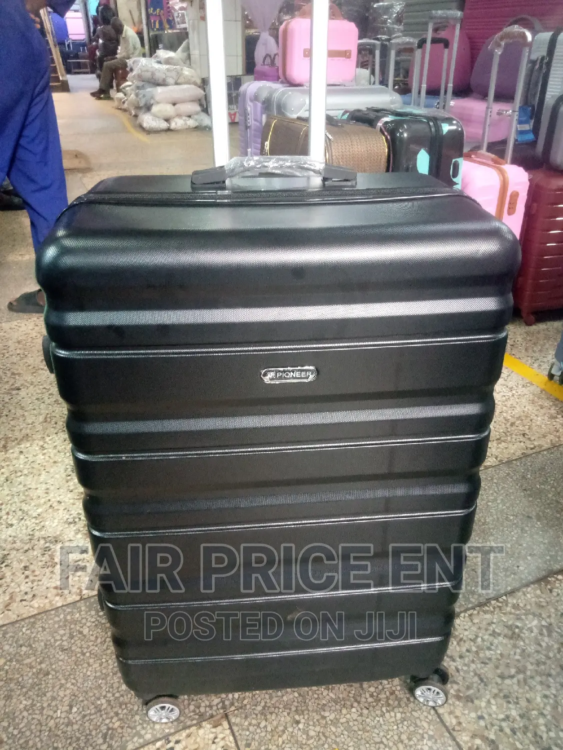 Original Plastic Suitcase.Extra Large.( Black)
