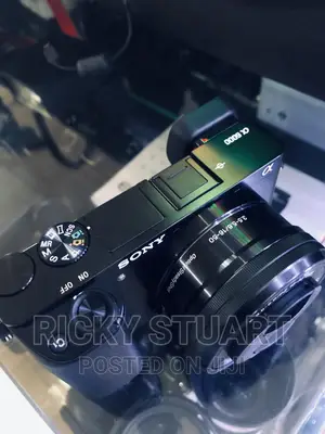 Sony A6000
